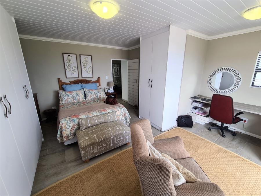 5 Bedroom Property for Sale in Dana Bay Western Cape